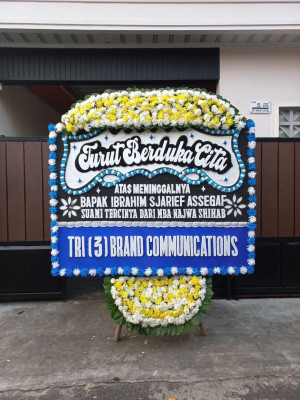 Papan Bunga Duka di Kebun Handil